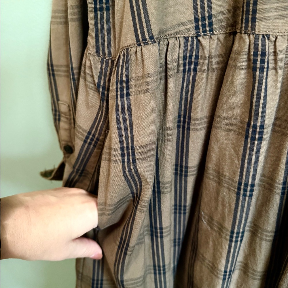 Everlane ‘The Field’ Shirt Dress in Mocha Plaid - Picture 10 of 13